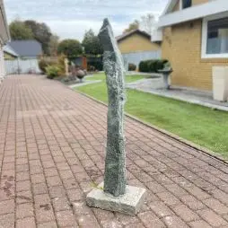 "Polargranit" Unika Søjle 136 Cm Høj - Oliemaling